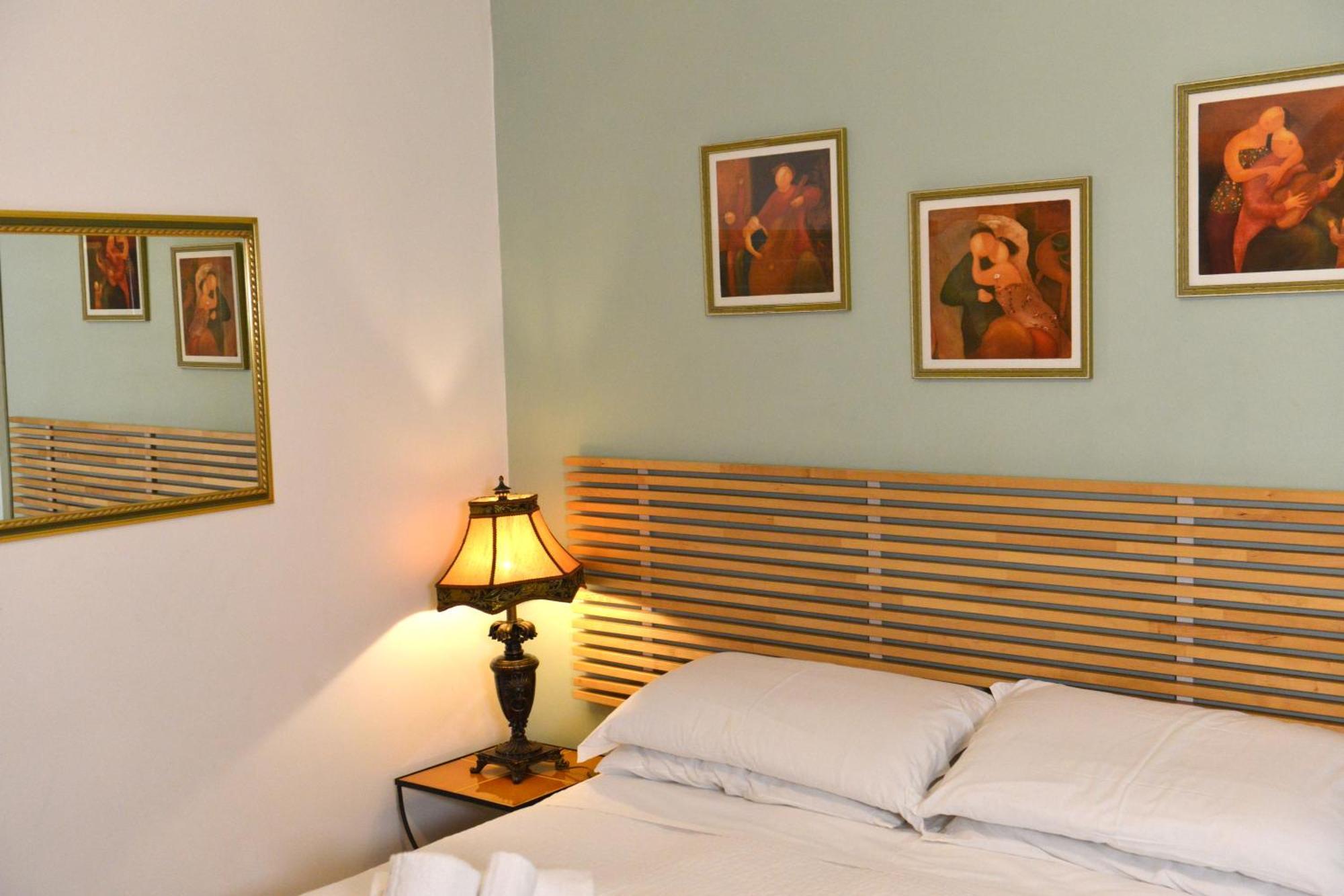 Residenza Del Turista Bed & Breakfast Катания Екстериор снимка