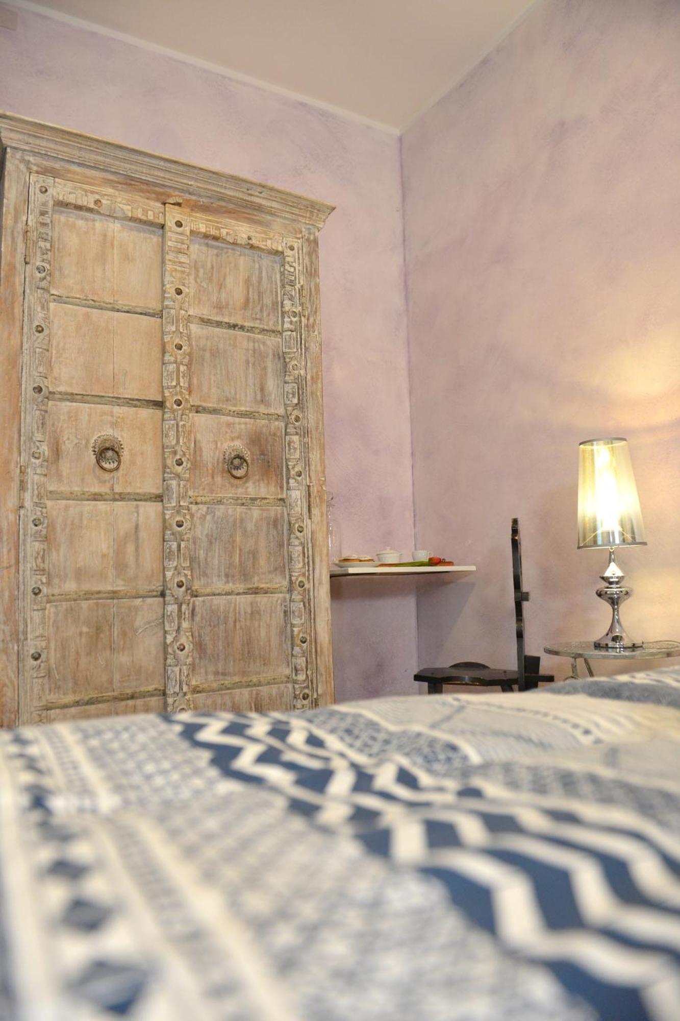 Residenza Del Turista Bed & Breakfast Катания Екстериор снимка
