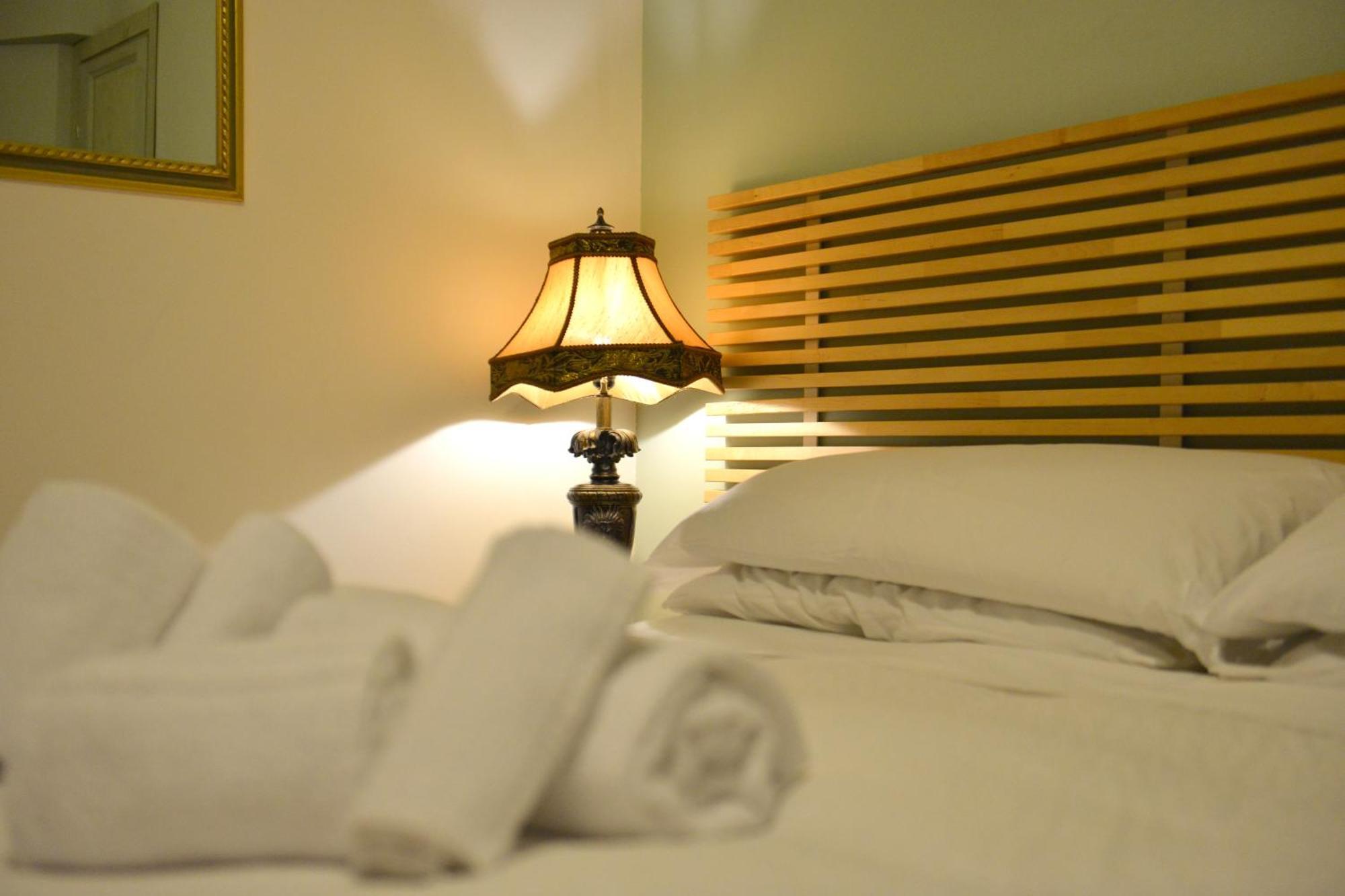 Residenza Del Turista Bed & Breakfast Катания Екстериор снимка